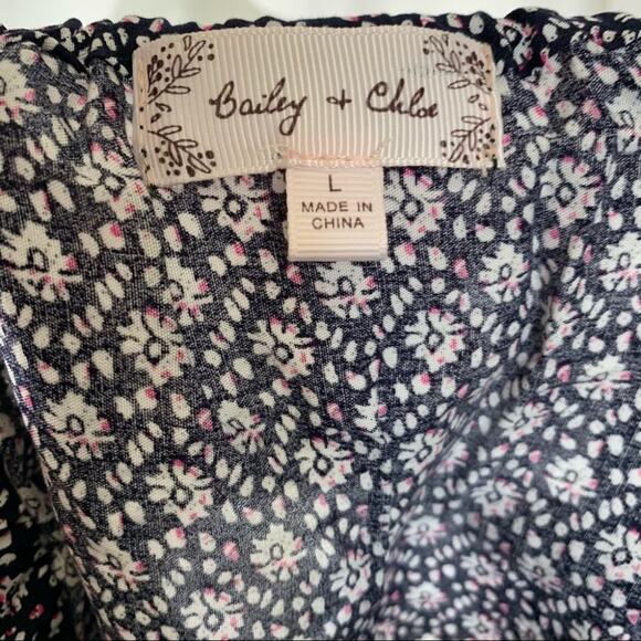 Bailey & Chloe Large BOHO floral drawstring tassel - Picture 5 of 6